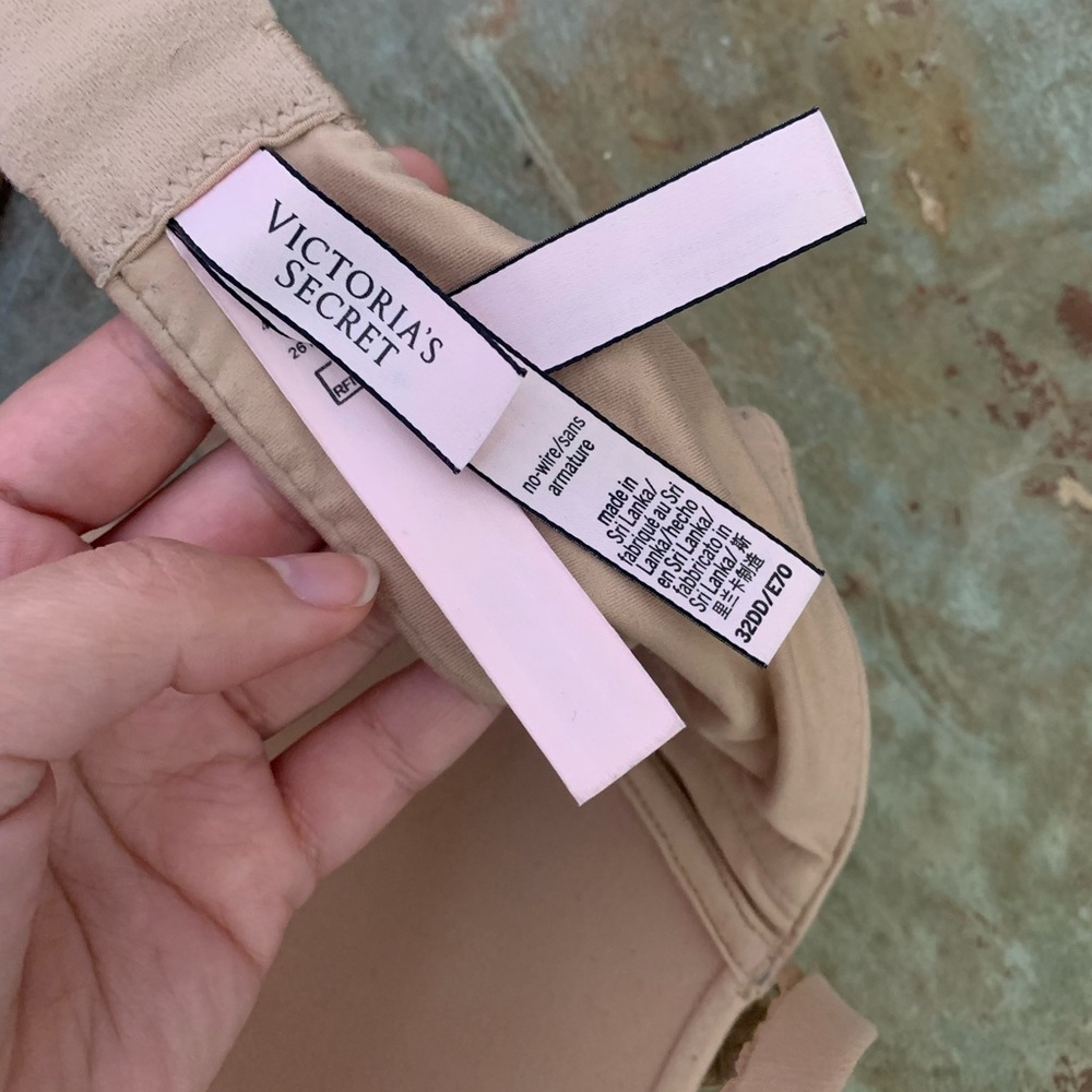 Victoria’s Secret Beige Bra - Picture 3 of 3